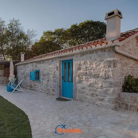 Beautiful Stone With Swimming Pool, Sauna And Large Garden By Traveler Tourist Agency Krk Id 2225 Vila *