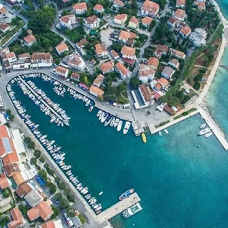 Beautiful Stone With Swimming Pool, Sauna And Large Garden By Traveler Tourist Agency Krk Id 2225 Vila *
