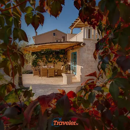 Vila Beautiful Stone With Swimming Pool, Sauna And Large Garden By Traveler Tourist Agency Krk Id 2225 *