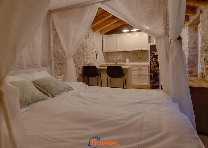 וילה Beautiful Stone With Swimming Pool, Sauna And Large Garden By Traveler Tourist Agency Krk Id 2225 Gabonjin